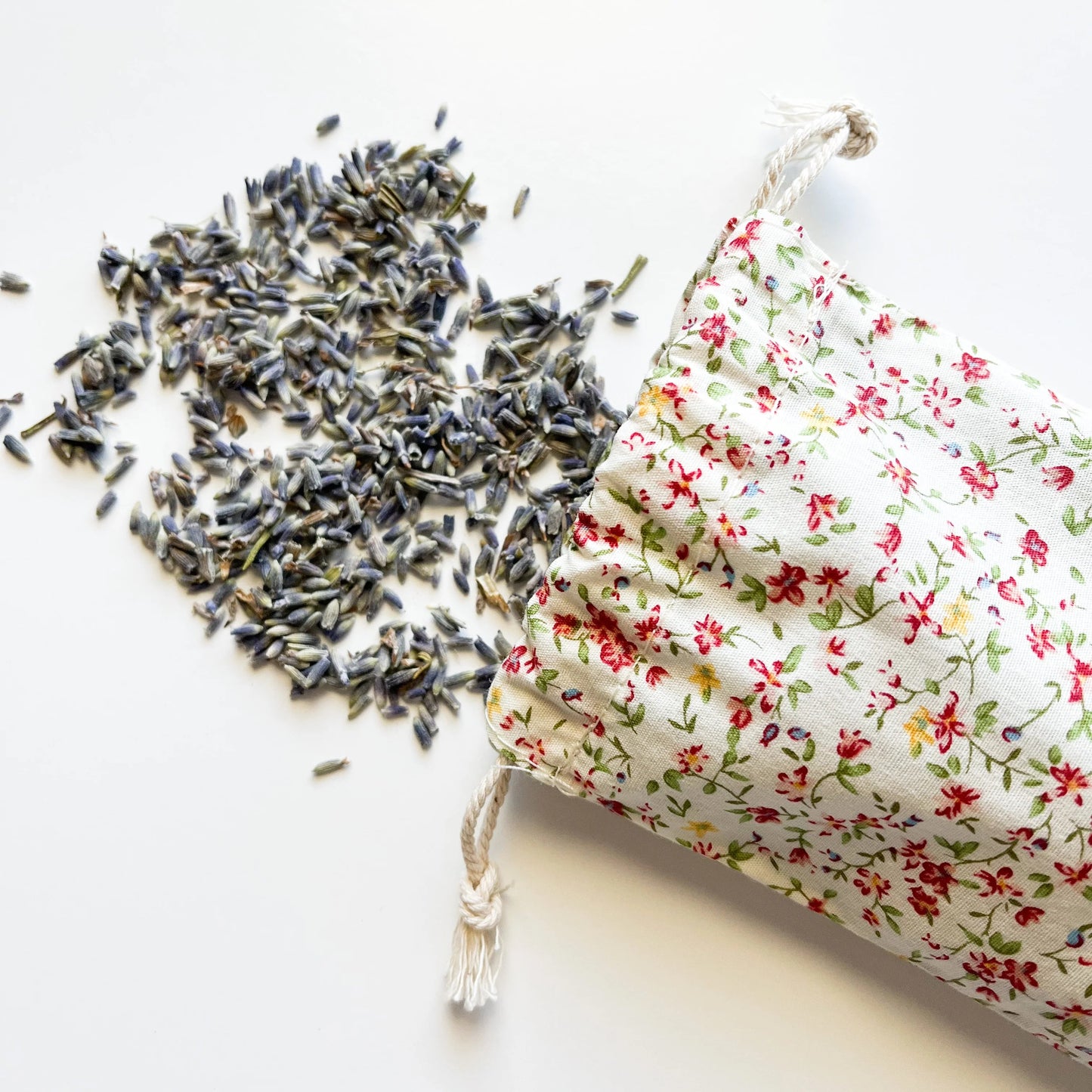 dried lavender sachet